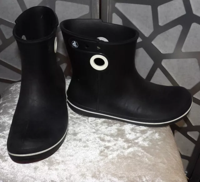 Crocs Jaunt  Black &White Shorty Rain Boots ( Sz:10)