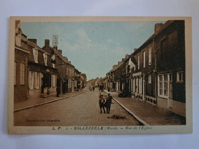 CPA BOLLEZEELE Rue de l'église Animée et le Café du Progrès (North) dept-59
