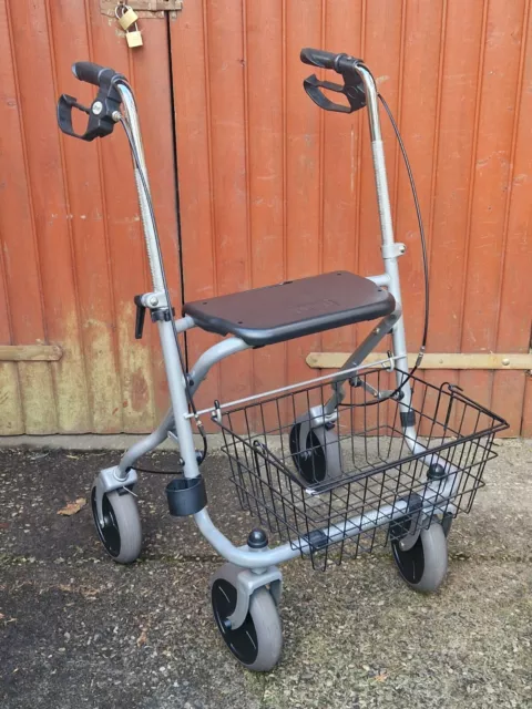 leichter, faltbarer Rollator "MIGO 2G" mit Korb und Stockhalter