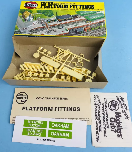 Airfix 'Oo/Ho' Gauge 'Platform Fittings' Model Kit - Boxed