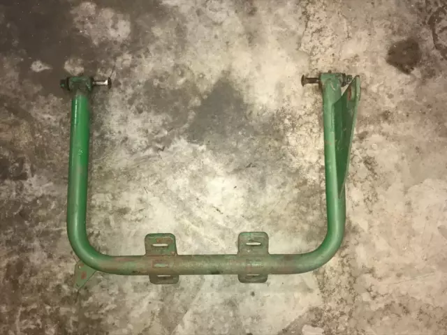 John Deere 24T - TWINE NEEDLE FRAME # AE23356 ( AE12488 ) - USED