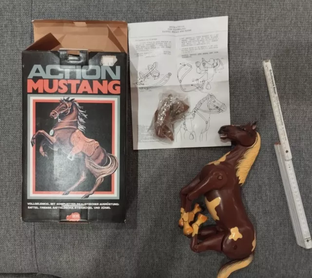 Action Mustang wie Big Jim Karl May Winnetou Barbie Western Pferd Mattel NOS 2