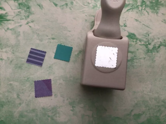 Sale MARTHA STEWART Square Scallop Stamp CRAFT PUNCH Card Cutter Tested