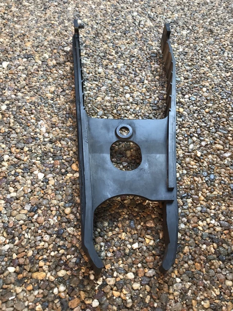 KAWASAKI ZX7R CHAIN Guide -part No. 55020-1535 £25.00