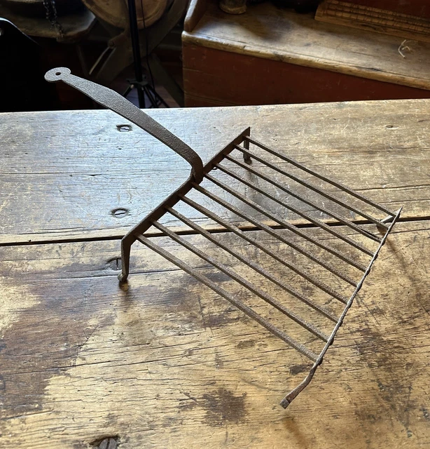 19Th C Hand Forged Iron Hearth Cooking ￼Broiler Grill Lollipop Handle Patina
