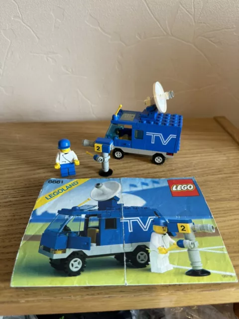 Lego Legoland Classic City 6661 - TV Van - 100% Complete With Instructions (I)