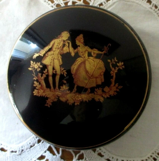 Boîte Pilulier Vintage En Porcelaine Dorée – Scène Galante – Accessoire Déco