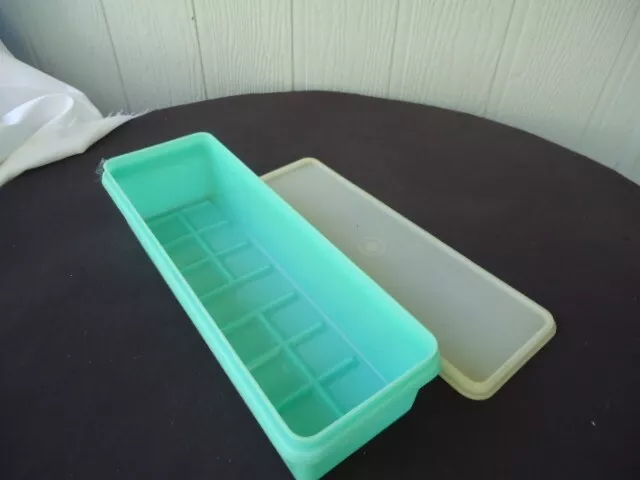 Vintage  retro Tupperware Celery vegetable fridge Keeper Jadeite Green  892