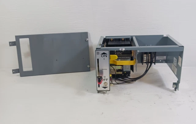 Square D Modello 5 30 Ampere Interruttore 9 " Controllo Motore Mcc Cibo Sacca