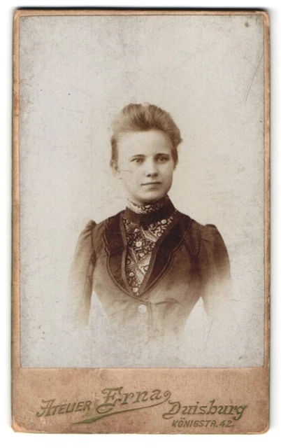 Fotografie Atelier Erna, Duisburg, Königstr. 42, Portrait hübsche junge Dame im