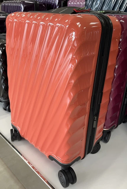NWT 🌸TUMI  19 Degree Expandable Short Trip Coral 2