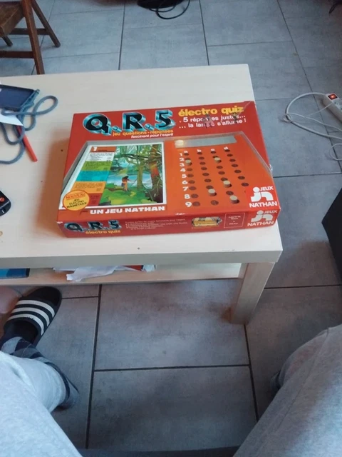 Jeu De Société Vintage ELECTRO - 24 Planches - Complet Ou Non ? À Vérifier