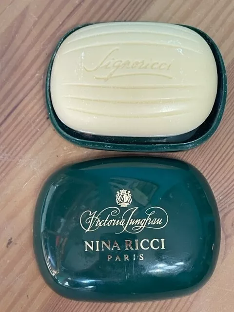 NEW VINTAGE VICTORIA Jungfrau Nina Ricci Paris Bar Soap In Plastic Case ...