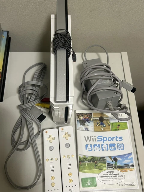 Nintendo Wii Console - White + Wii Sports Tested Working