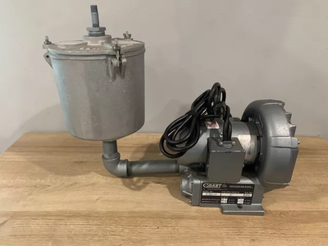 Gast Regeniar R1102C-14 Regenerative Blower Ring Compressor 1/8 HP 28.5Hg