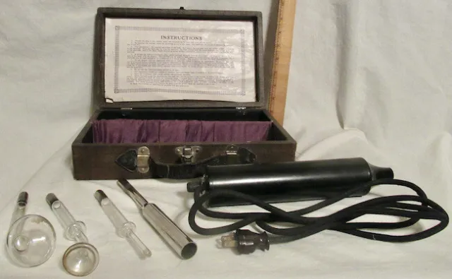 ANTIQUE VIOLET RAY HIGH FREQUENCY GENERATOR in HARD CASE  VI-REX ELECTRIC CO.
