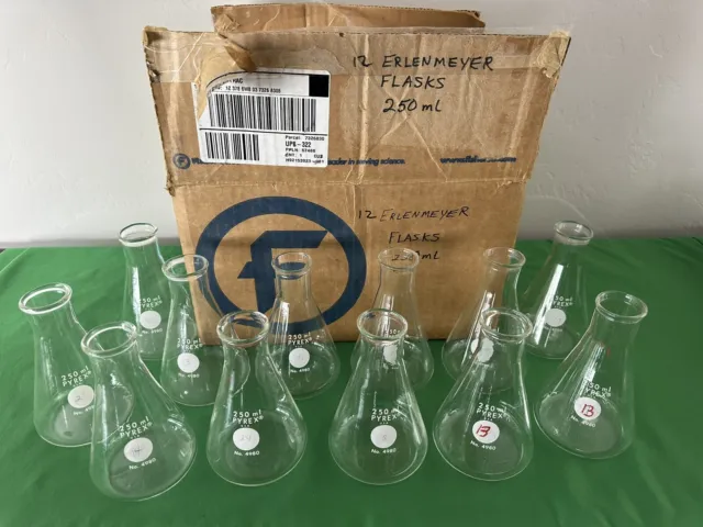 Lot of 12 PYREX Erlenmeyer Glass Scientific Lab Apothecary Flasks #4980 250mL