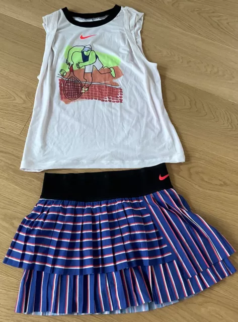 Nike: Tolles Tennis 2-Teiler, Tennis Dress,  Mehrfarbig, Gr. M