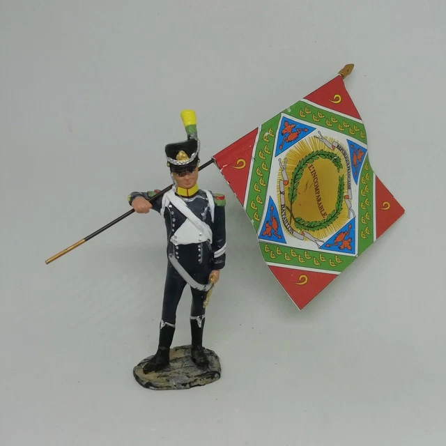 Figurine Militaire HACHETTE : Porte-drapeau Des Armées De Napoléon, 19ème Demi-brigade Légère (1802-1803)