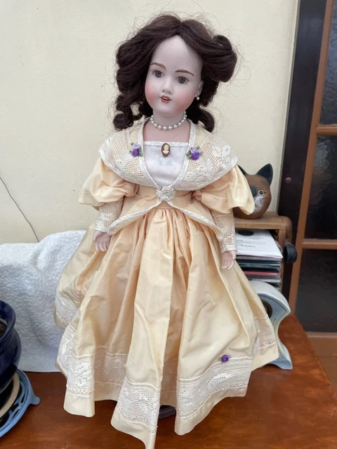 Poupées En Porcelaine Signées Numérotées Rares