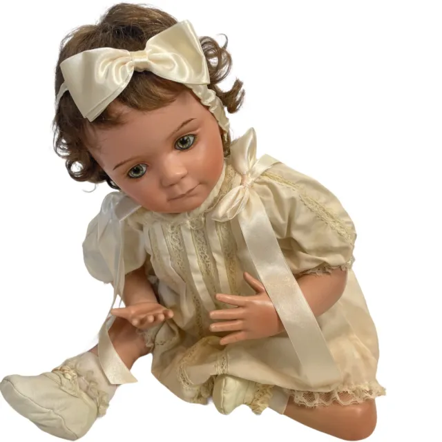 Gloria, A Gift For You Gloria Vanderbilt Pamela Eriff Porcelain Baby Doll 2000