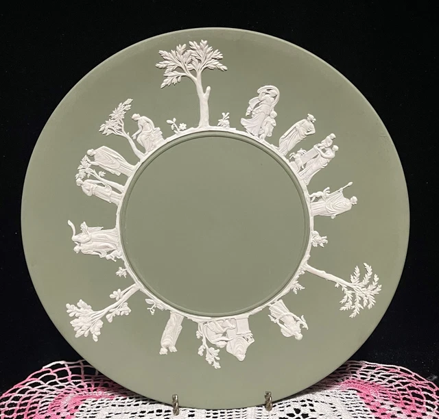 VINTAGE WEDGWOOD JADE Green Jasperware Plate Dish Neoclassical 9.5