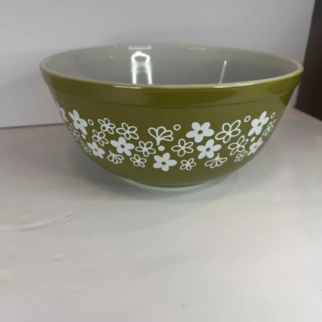 403 PYREX 2 1/2 QT Crazy Daisy Spring Blossom Nesting Mixing Bowl Green Vtg