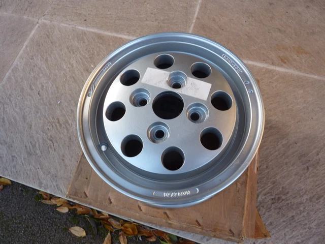 Nuovo Originale Mercedes Benz Grigio 4 Spilla Scatola Fusibili Nuovo Originale Mercedes Benz Grigio 4 Spilla Scatola Fusibili