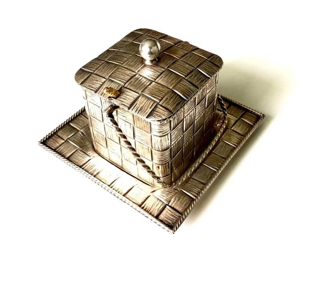 ANCIEN COQUETIER TRIPODE argent massif Décor de lézard & osier tressé no Minerve EUR 150,00