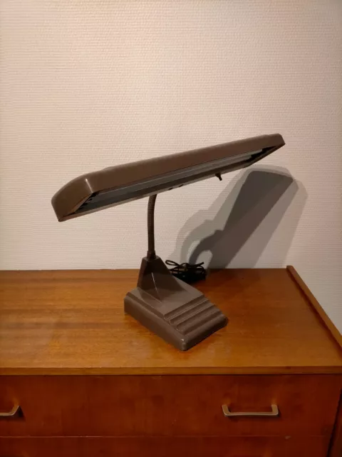 Ancienne lampe laboratoire industrielle administratif notaire atelier usine déco