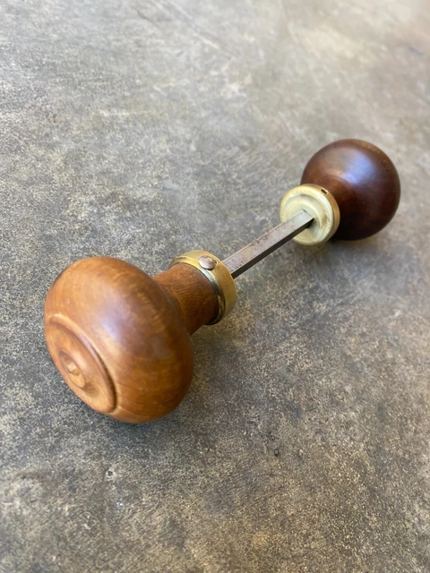 Anciennes Poignées De Porte En Bois Et Laiton – Ferrures De Serrure Anciennes, Occasion
