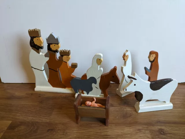 Charming Naive Handmade Carved Vintage Wooden Nativity Christmas Figures Painted