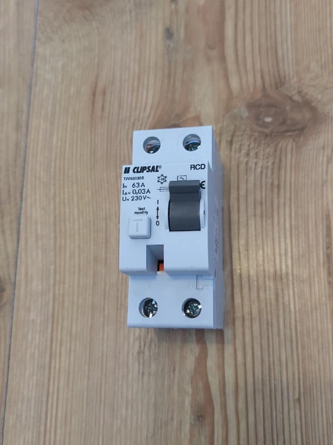 CLIPSAL RCD 63 AMP 30mA TRIP 2 POLI T2263030S NUOVISSIMO
