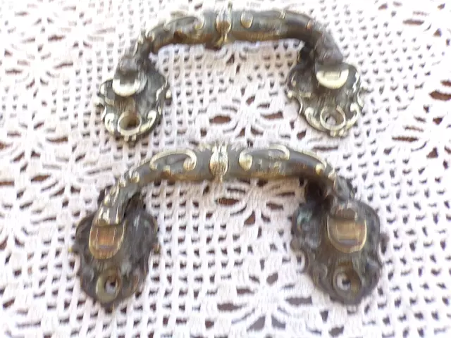 ancienne paire de poignées en bronze-commode-table-tiroir-piano-coffre- 19 ème