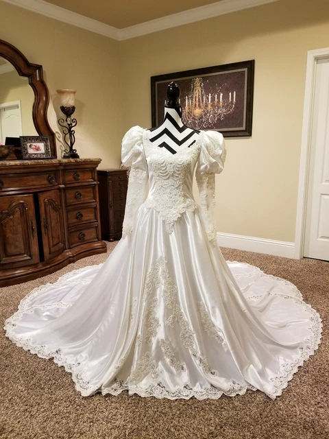 VINTAGE 80S 90S Wedding Dress Gown Size 6 Victorian Puff Sleeves Long Train Mint $399.99 - PicClick VINTAGE 80S 90S Wedding Dress Gown Size 6 Victorian Puff Sleeves Long Train Mint $399.99 - PicClick