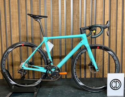 Campagnolo BICICLETTA DA CORSA BIANCHI SPECIALISSIMA CV DISC CAMPAGNOLO SUPER RECORD EPS 55 