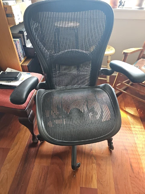 Herman Miller Aeron Chair Size C