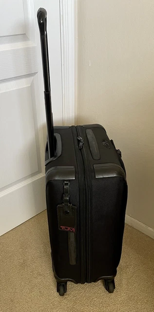 TUMI Alpha 2 Continental Expandable 4-Wheel Carry-On (Model #22061D2) Black 4