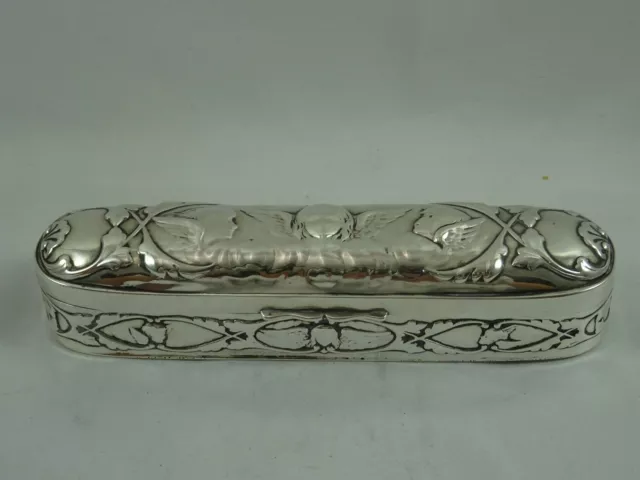FAVOLOSO TAVOLO DA TOELETTA ARGENTO EDOARDIANO `REYNOLDS ANGELS', 1902, 128 gm