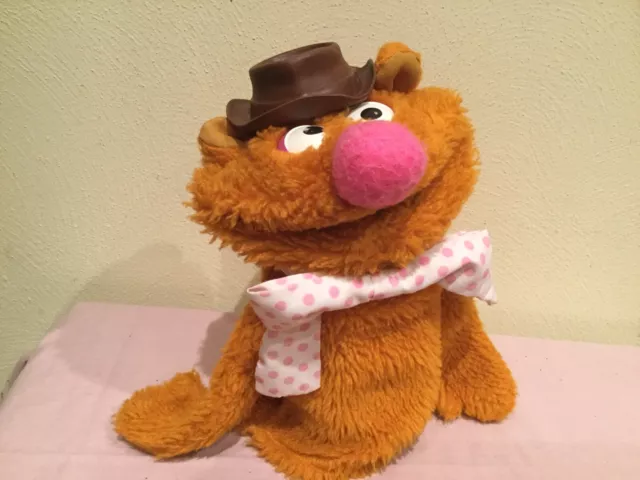 Vtg. 1978 Fisher Price/Jim Henson Fozzie Bear Muppet Puppet, Moveable Mouth, 861