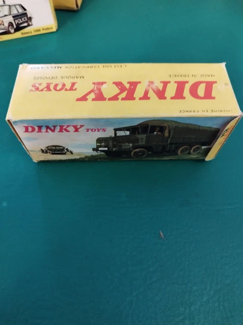 DINKY TOYS FRANCE - 1/43 - 824 - CAMION MILITAIRE BERLIET GA