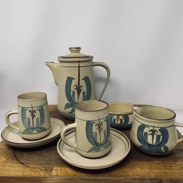 Beautiful Vintage Honiton Devon Pottery Jug Coffee Set Pot Mugs Saucers 1970’s