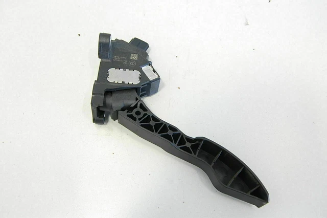 RÉGULATEUR ACTUATEUR RALENTI Xsara C2 C3 Berlingo Saxo Peugeot 106 206 306 307 EUR 14,49 - FR