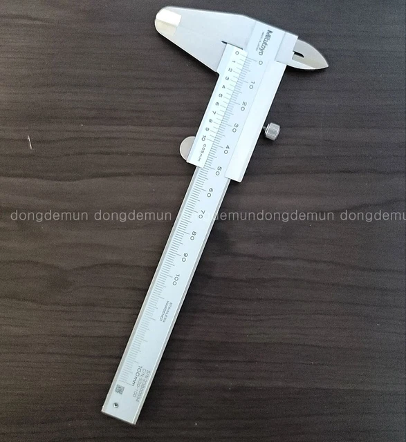 METRIC VERNIER CALIPER 0100mm Graduation 0.05mm Analog Caliper 530100