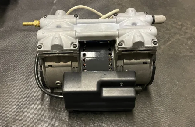 Thomas 2688VE44 Oil-less WOB L Piston Vacuum Pump 115V 60Hz USED