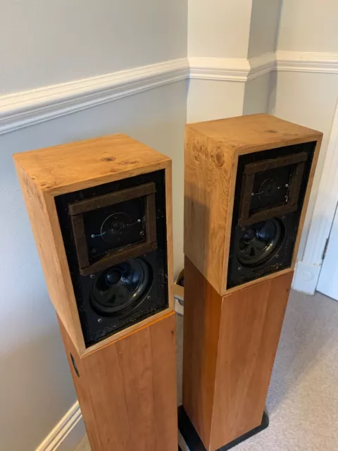 'Handcrafted' LS3/5a replica speakers : B110/T27/FL6/23
