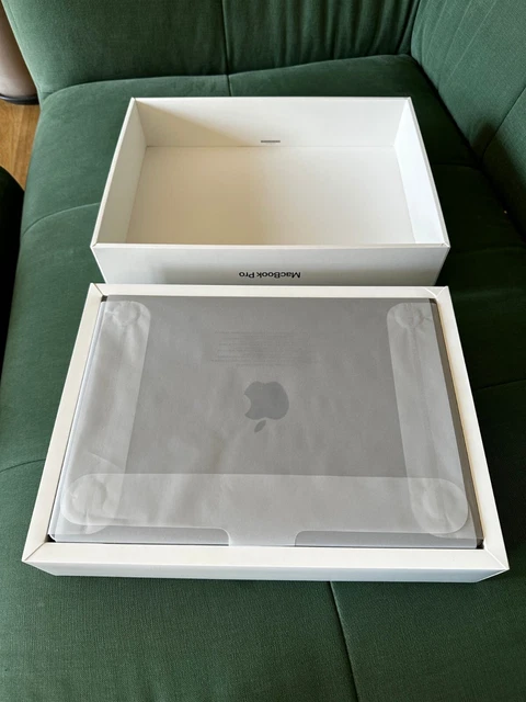 Apple MacBook M2 Pro NUOVO da  € 2.729