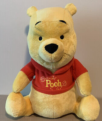 FISHER PRICE WINNIE the Pooh Talking Singing Laughing Moving 2010