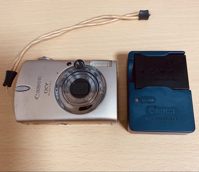 Cânon Ixy digital 700 Canon IXY DIGITAL 700 7.1MP 5x Compact Digital Camera w/Box