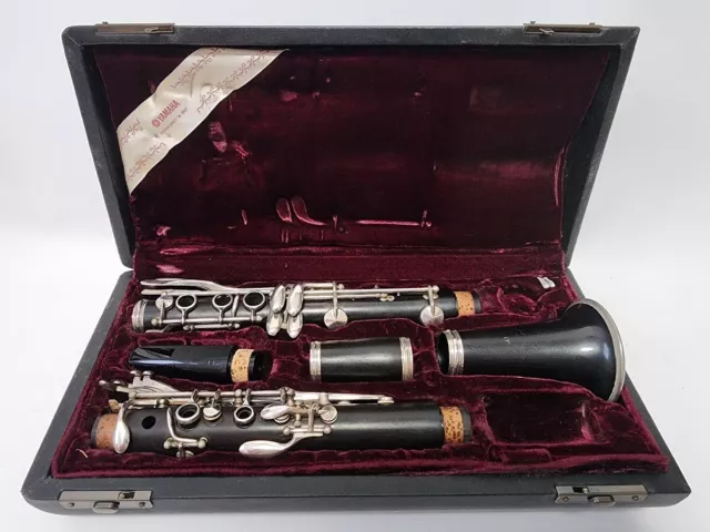 YAMAHA YCL-650 Bb Clarinet with Hard Case Cover Mouthpiece Musical instrument